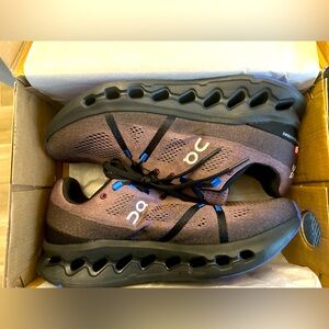 Cloudsurfer Road-Running Shoes Size: 10Mens = 12 Woman